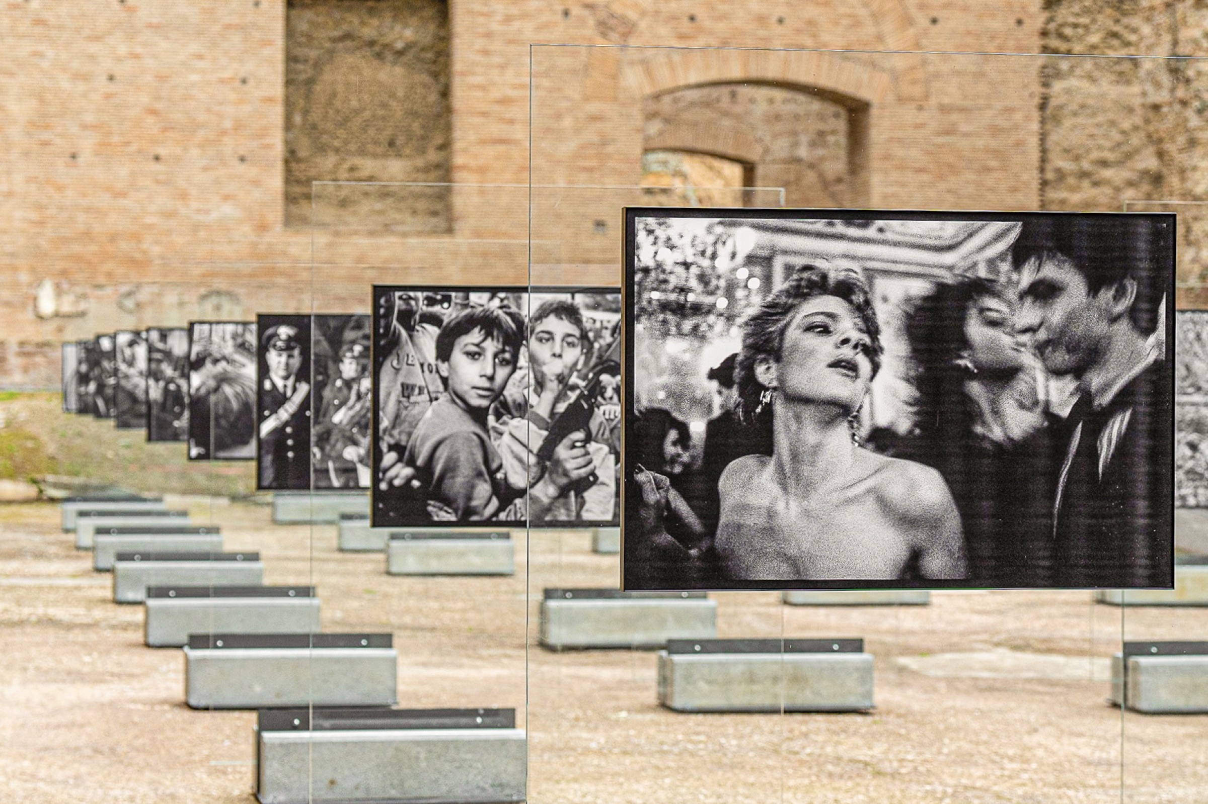 Allestimento mostra “Letizia Battaglia. Senza Fine”, Terme di Caracalla, Roma