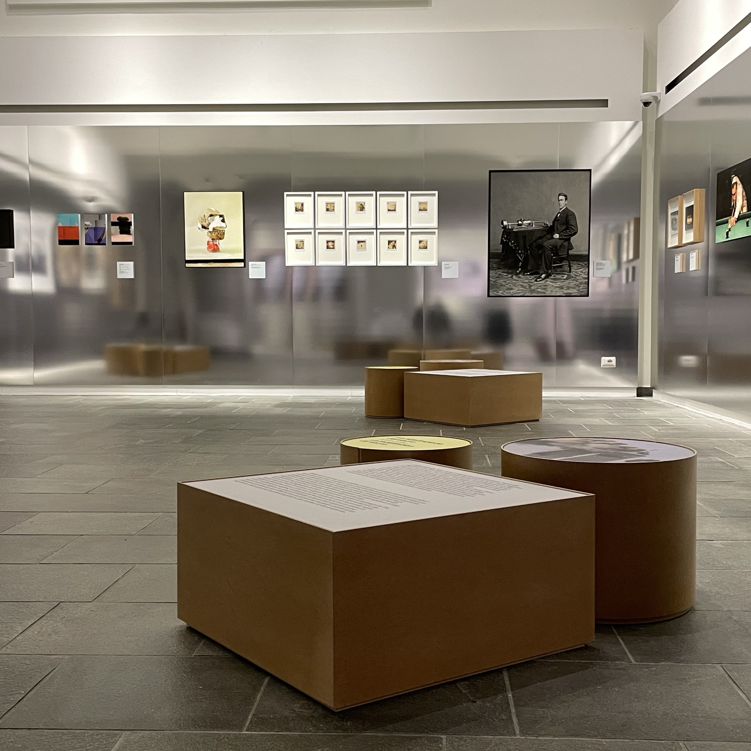 Allestimento mostra “The Families of Man”